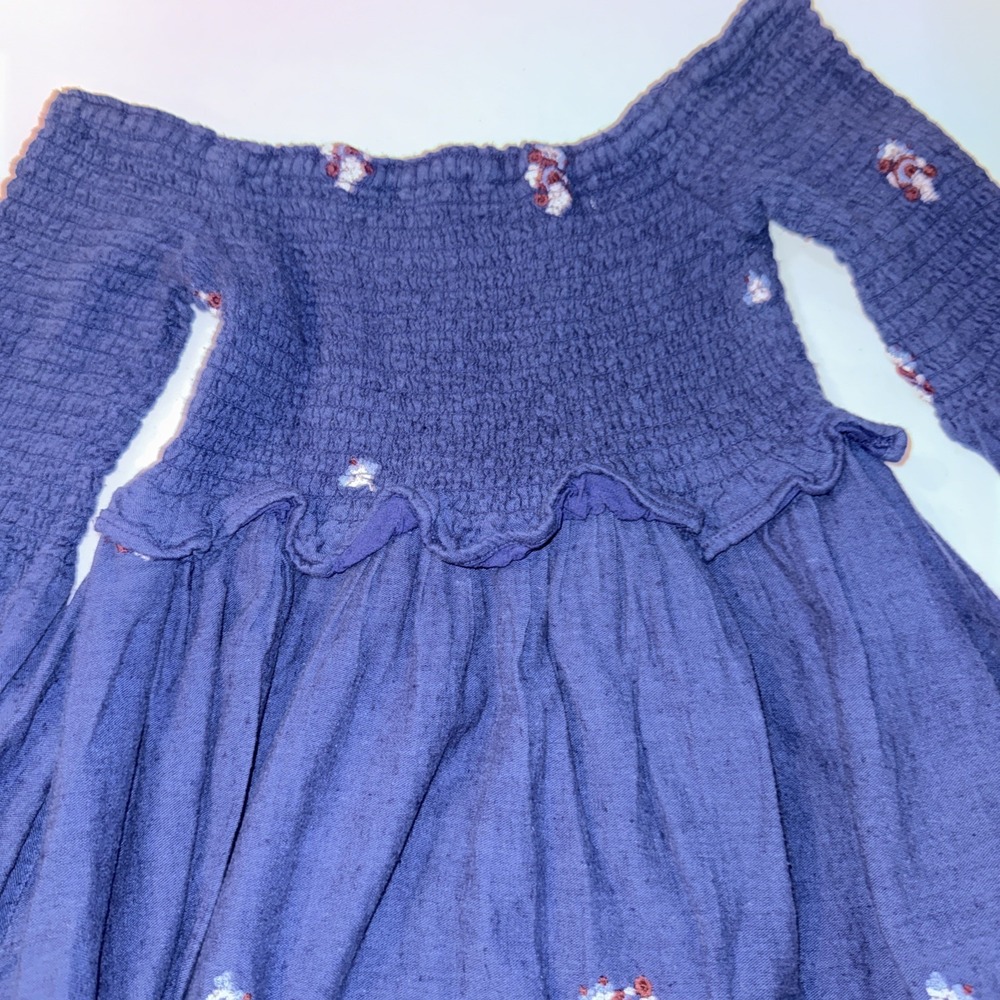 Free People Counting Daisies‎ Embroidered Off-The-Shoulder Dress | Small Smocked - Picture 8 of 15